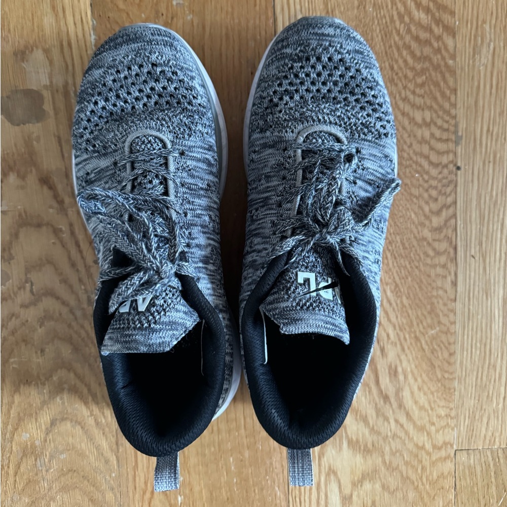 APL Sneakers